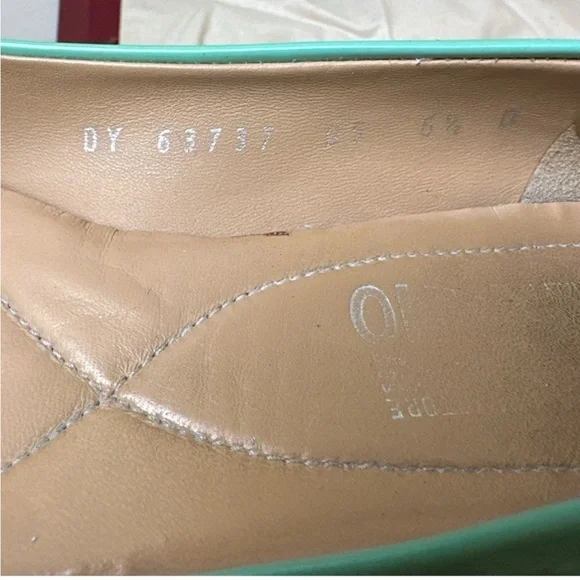 SALVATORE FERRAGAMO Turquoise Patent Lather Varina Ballet Flats - Picture 9 of 12